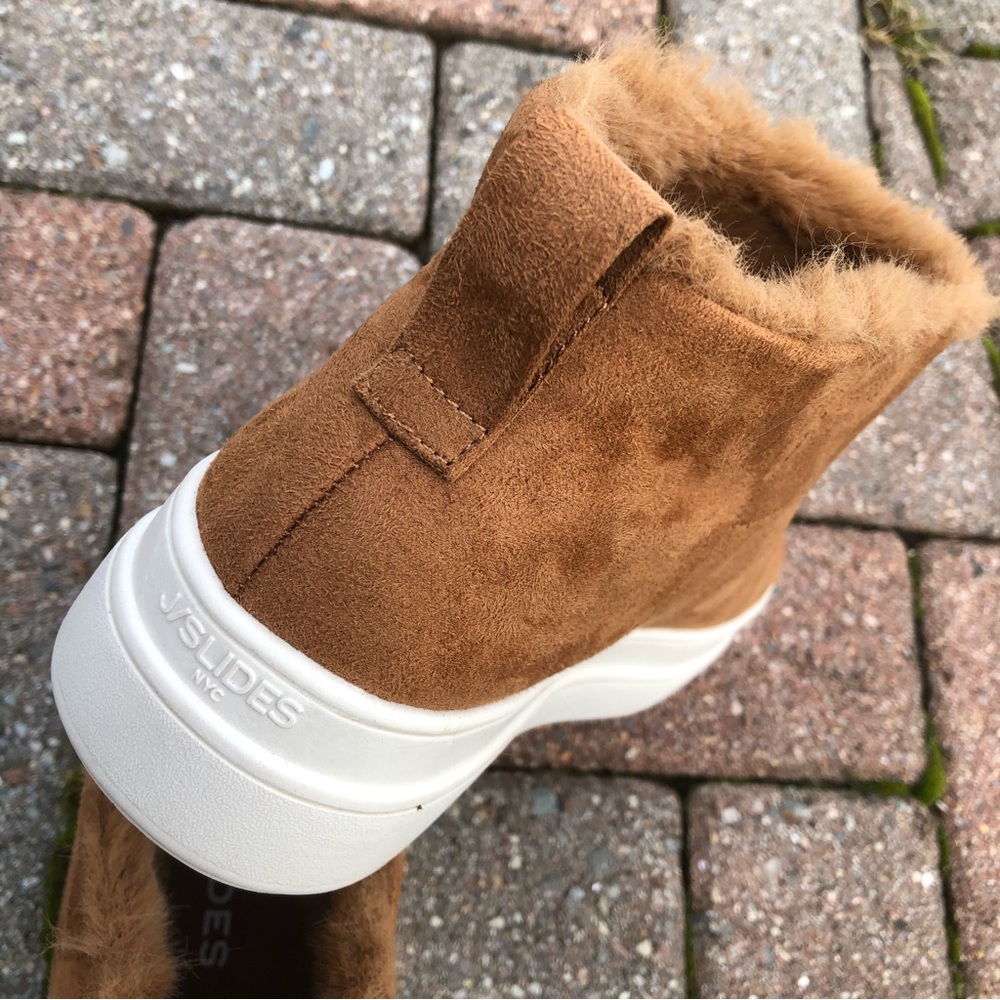 Suede Water Resistant Ankle Booties 🤎🤎 - Picture 9 of 15